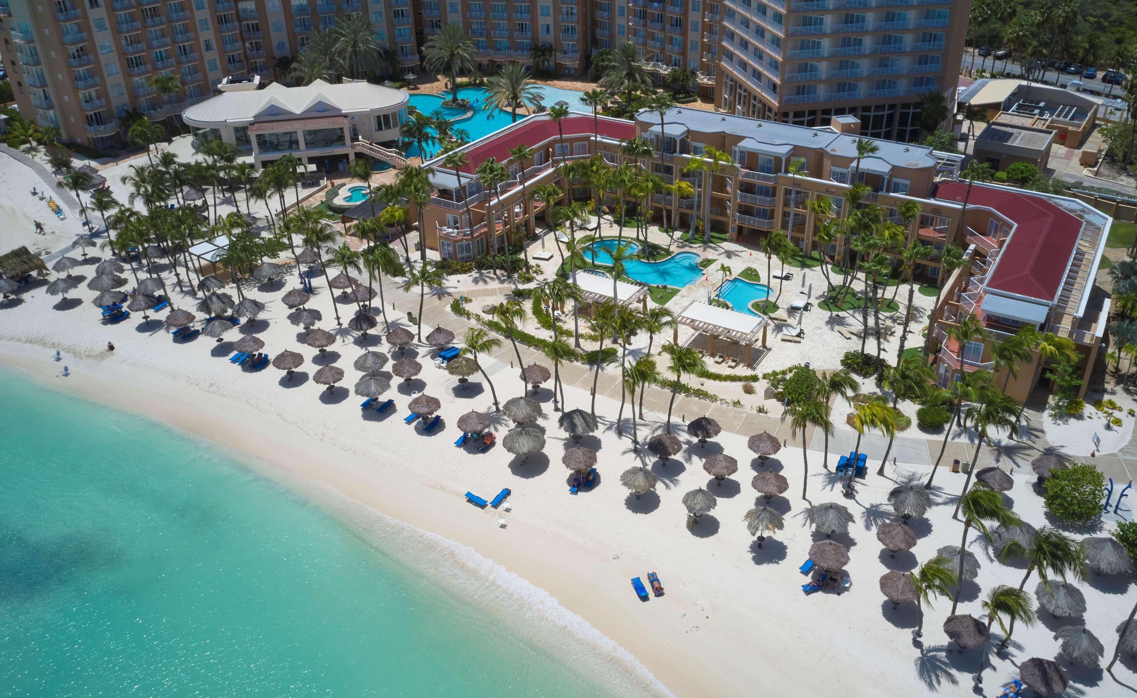 迪威阿鲁巴凤凰海滩度假酒店 棕榈滩 外观 照片